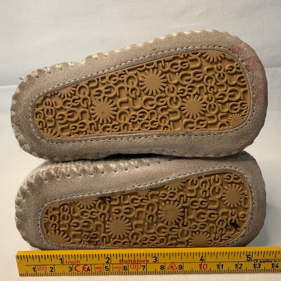 UGG Baby Booties Size 2/3 Beige Knit Shearling Lined Warm Cozy Fall Winter Prep - Picture 10 of 14